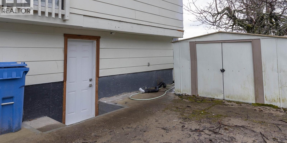 4821 PARK AVENUE Terrace Photo 2 4821 PARK AVENUE Terrace Photo 2